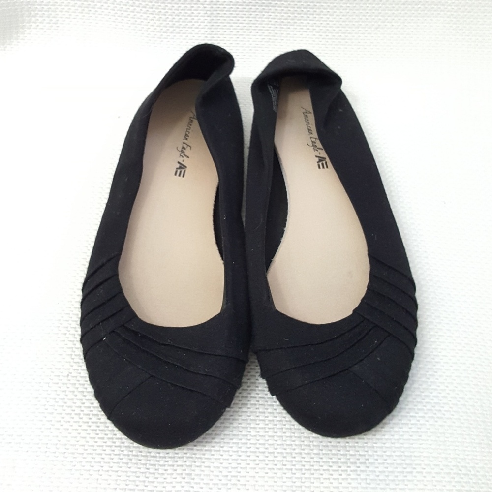American Eagle Black Fabric Flats 7W